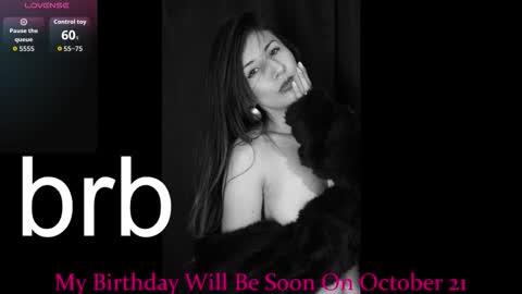 Snapshot of jade_white_ chatting on 09/13/25, 12:27 jade white online show from 09/13/25, 12:27