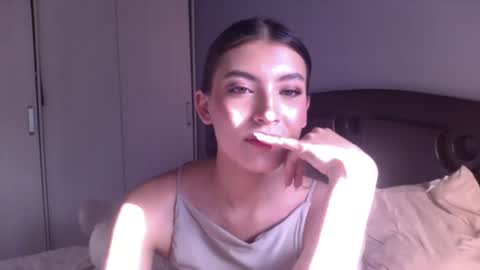 Jade online show from 07/22/26, 09:28