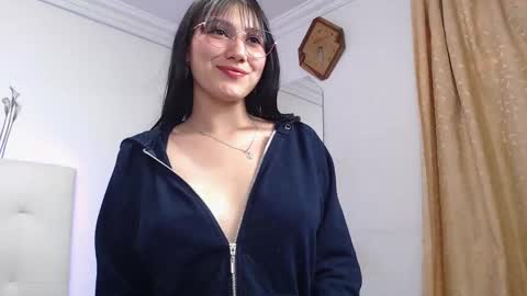 Snapshot of jadeadamsxx chatting on 03/10/25, 06:56 Jadeadamsxx online show from 03/10/25, 06:56