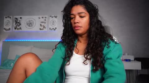 Jade online show from 12/04/25, 09:18