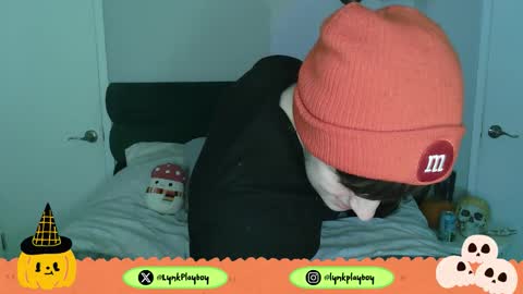 Snapshot of jadedfemboy chatting on 10/31/25, 11:50 Jaden Lynx online show from 10/31/25, 11:50