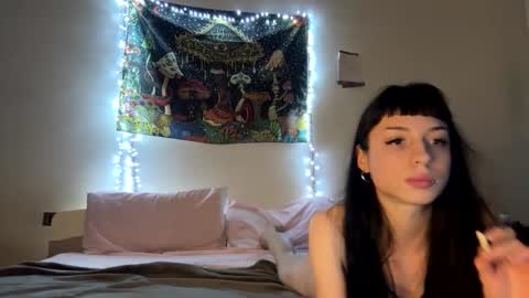Snapshot of jadedolli chatting on 04/18/26, 07:07 19y HORNY COUPLE online show from 04/18/26, 07:07