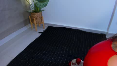 jadee__ online show from 01/06/25, 11:31