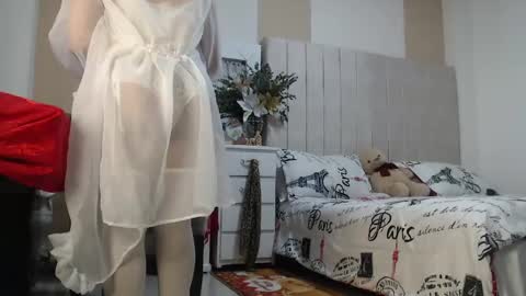 Jade online show from 12/11/24, 08:04
