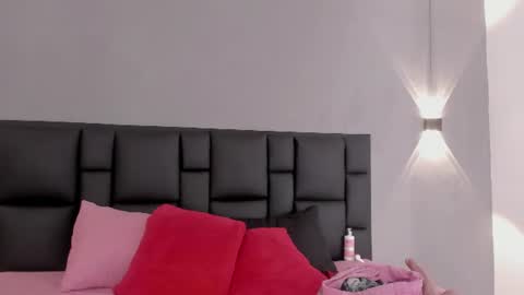 Jade online show from 06/11/26, 07:12