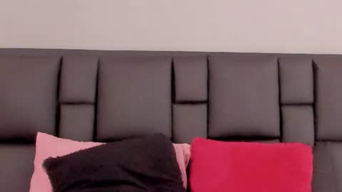 Jade online show from 06/15/26, 06:43