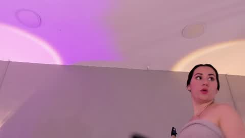 Jade online show from 07/28/26, 07:39