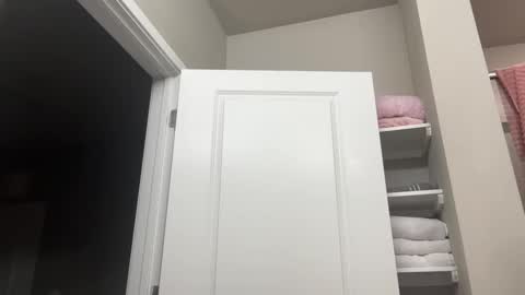 Snapshot of jadejamessecret chatting on 11/18/25, 02:28 Jade james online show from 11/18/25, 02:28