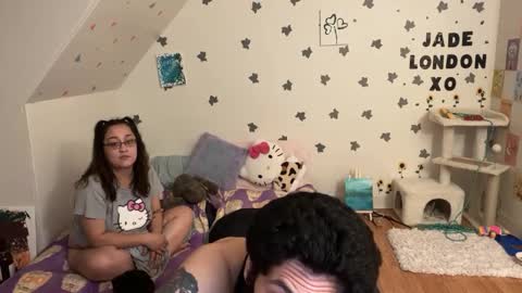 Snapshot of jadelondonxo chatting on 03/06/25, 12:21 Jade online show from 03/06/25, 12:21