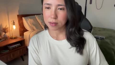 Snapshot of jadelove_ chatting on 09/23/25, 08:23 Jade Love online show from 09/23/25, 08:23