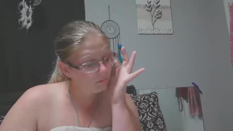 JadeLuv online show from 10/16/25, 12:55