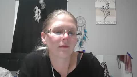 Snapshot of jadeluv chatting on 12/02/25, 01:44 JadeLuv online show from 12/02/25, 01:44