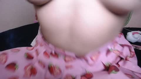 Snapshot of jademadisson chatting on 11/22/25, 03:11 jade online show from 11/22/25, 03:11