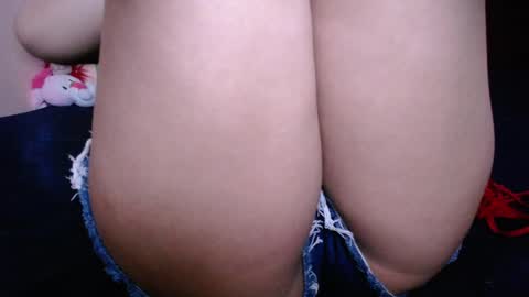 Snapshot of jademadisson chatting on 11/26/25, 02:56 jade online show from 11/26/25, 02:56