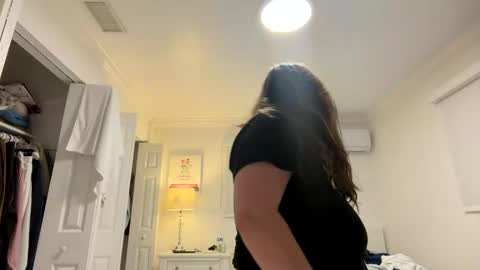 jademonroe0522 online show from 10/21/25, 11:00