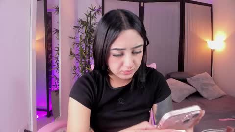 Snapshot of jademorwen chatting on 10/31/25, 02:51 JADE online show from 10/31/25, 02:51