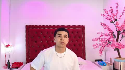 Snapshot of jaden_and_sofia chatting on 05/17/26, 02:53 Jaden and Sofia online show from 05/17/26, 02:53