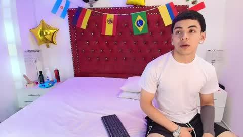 Jaden and Sofia  online show from 06/19/26, 03:33