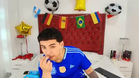Jaden and Sofia  online show from 07/11/26, 02:58
