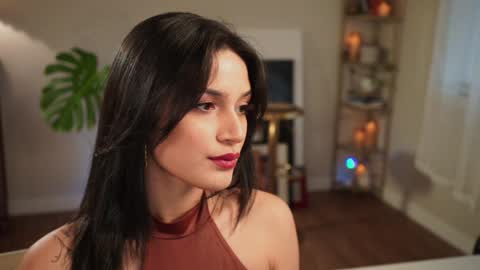 Snapshot of jadeperez_ chatting on 01/31/25, 11:45 Jade online show from 01/31/25, 11:45