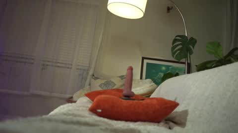 Snapshot of jadeperez_ chatting on 02/22/25, 04:18 Jade online show from 02/22/25, 04:18