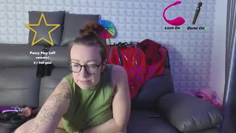 Snapshot of jadestaruk chatting on 03/05/26, 12:06 Jade Star online show from 03/05/26, 12:06