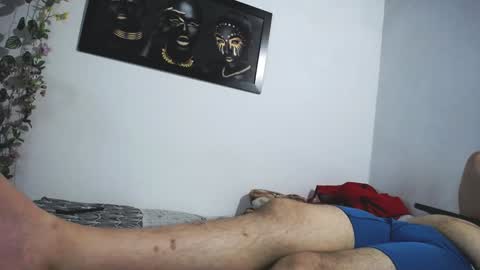 Snapshot of jadestone69 chatting on 12/27/24, 04:15 jadeStone69 online show from 12/27/24, 04:15