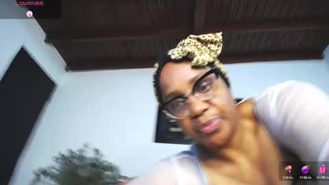 Snapshot of jadestone69 chatting on 09/20/25, 12:39 jadeStone69 online show from 09/20/25, 12:39