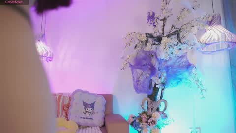 Snapshot of jadesummerr chatting on 10/21/25, 11:33 Jade Summer online show from 10/21/25, 11:33