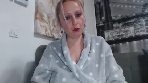 kate online show from 12/02/24, 01:57