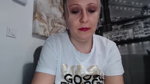 kate online show from 12/11/24, 12:02