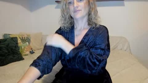 elena online show from 02/23/25, 02:51