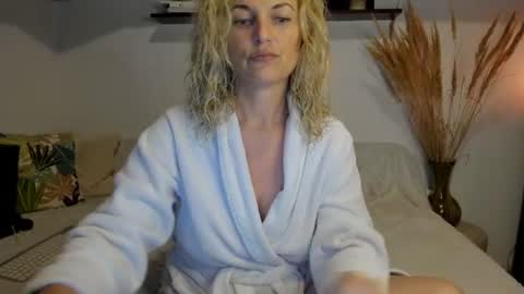 elena online show from 07/05/26, 01:34