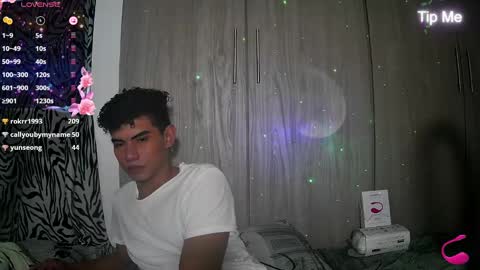 javi15  online show from 12/08/24, 07:47