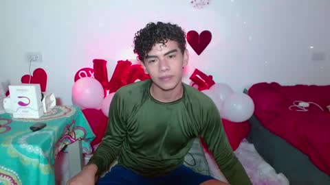 javi15  online show from 02/16/25, 12:41