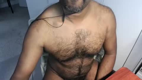 jag60053 online show from 10/27/25, 02:21