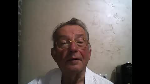 Snapshot of jahanc01 chatting on 10/03/25, 12:18 Malko online show from 10/03/25, 12:18