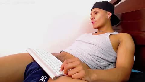 jahn_ashford1 online show from 12/13/24, 12:06