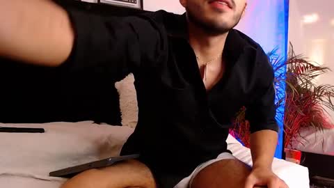 Snapshot of jaiden_thoner chatting on 11/22/25, 07:18 Jaiden online show from 11/22/25, 07:18