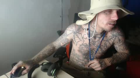 showingitoff online show from 10/06/25, 04:21