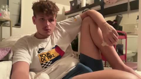 Snapshot of jake_jackson1 chatting on 10/14/25, 05:41 jake_jackson1 online show from 10/14/25, 05:41