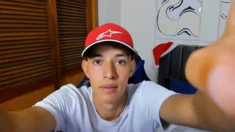 Hi guys im new 3 online show from 01/14/25, 08:48