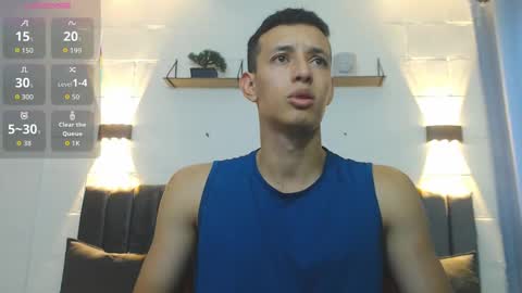 Snapshot of jake_shadow14 chatting on 09/18/25, 09:50 Hi guys im new 3 online show from 09/18/25, 09:50