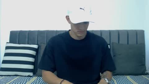 Hi guys im new 3 online show from 02/03/26, 12:31