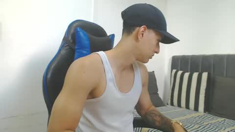 Hi guys im new 3 online show from 04/23/26, 09:17
