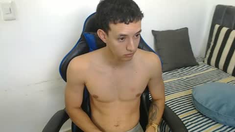 Hi guys im new 3 online show from 07/25/26, 03:53