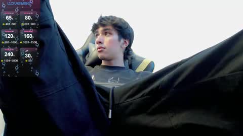 Snapshot of jake_tripp chatting on 02/15/25, 05:30 jake_tripp online show from 02/15/25, 05:30