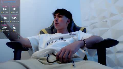 Snapshot of jake_tripp chatting on 02/23/25, 09:55 jake_tripp online show from 02/23/25, 09:55