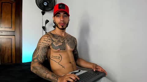 Snapshot of jakee_brown chatting on 01/17/25, 12:20 Santiago online show from 01/17/25, 12:20