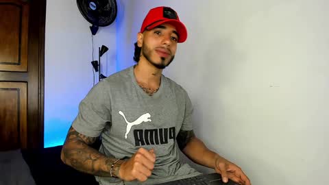 Snapshot of jakee_brown chatting on 01/23/25, 06:17 Santiago online show from 01/23/25, 06:17